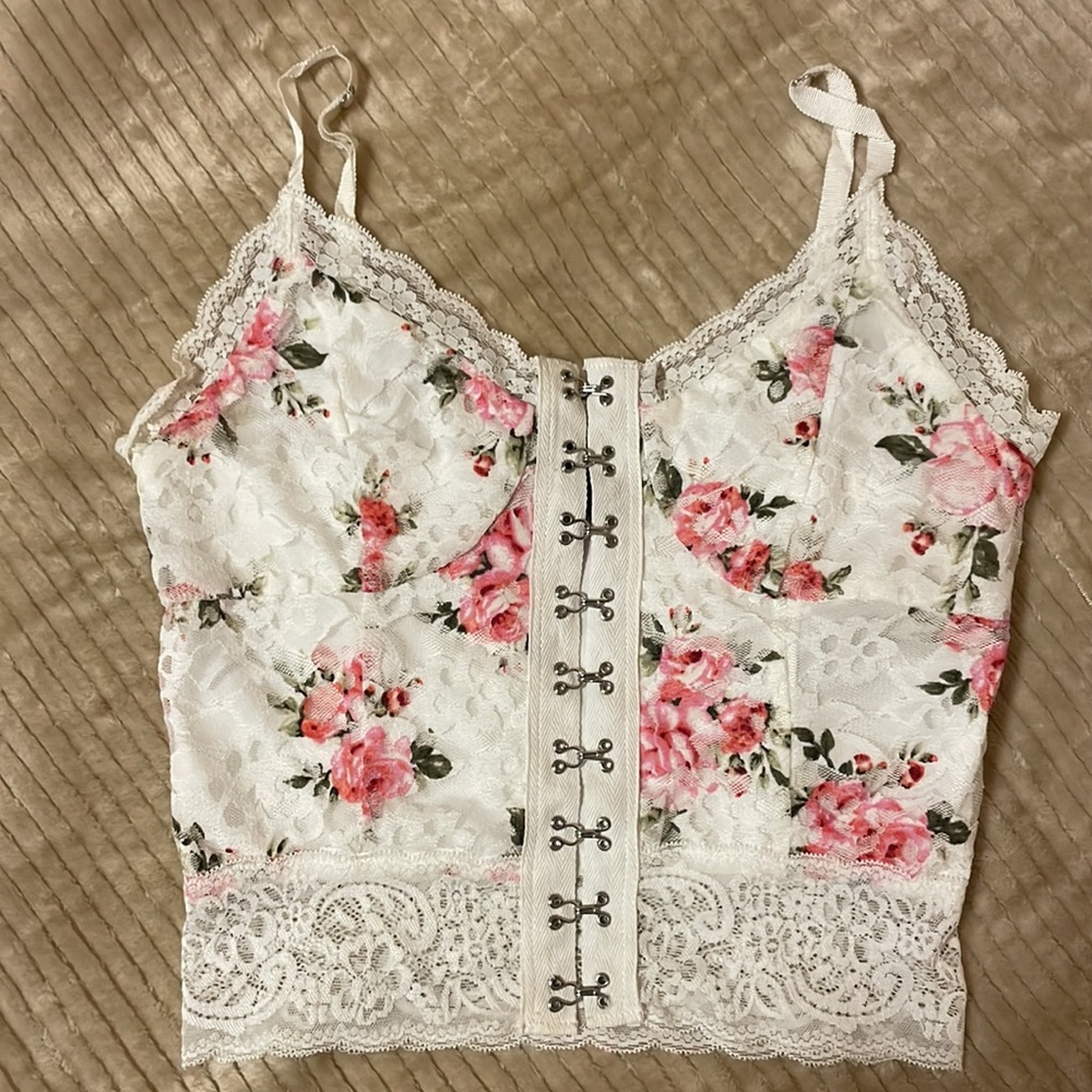 White Floral Lace Trim Hook-and-Eye Bustier Style Crop Top